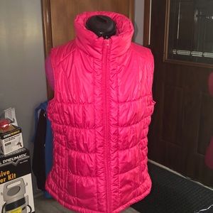 New York & Company Puffer Vest. Size Large